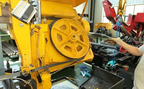 如何解决廉江卧式金属带锯床切削时出现的断带现象？